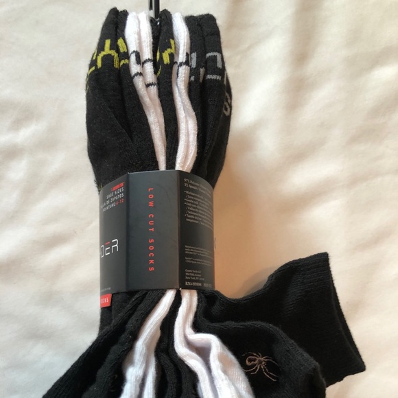 *SOLD* Spyder Low Cut Socks 5 Pairs Size 6-12 - Picture 2 of 7